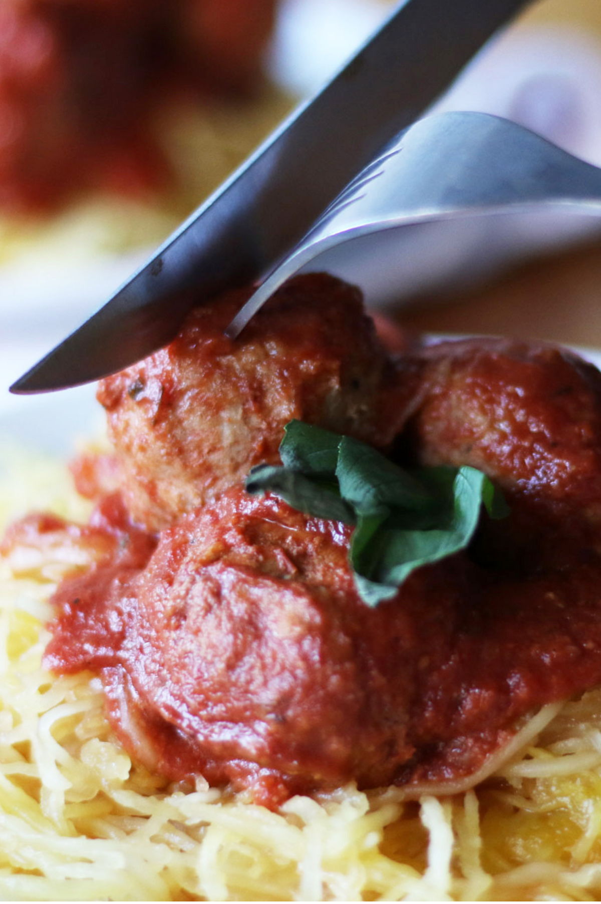 How To Cook Spaghetti Squash: Slow Cooker Spaghetti Squash and Meatballs