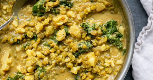 20 Healthy Meals to Make with Non-Perishable Foods: Cozy Curried Lentils with Kale & Cauliflower