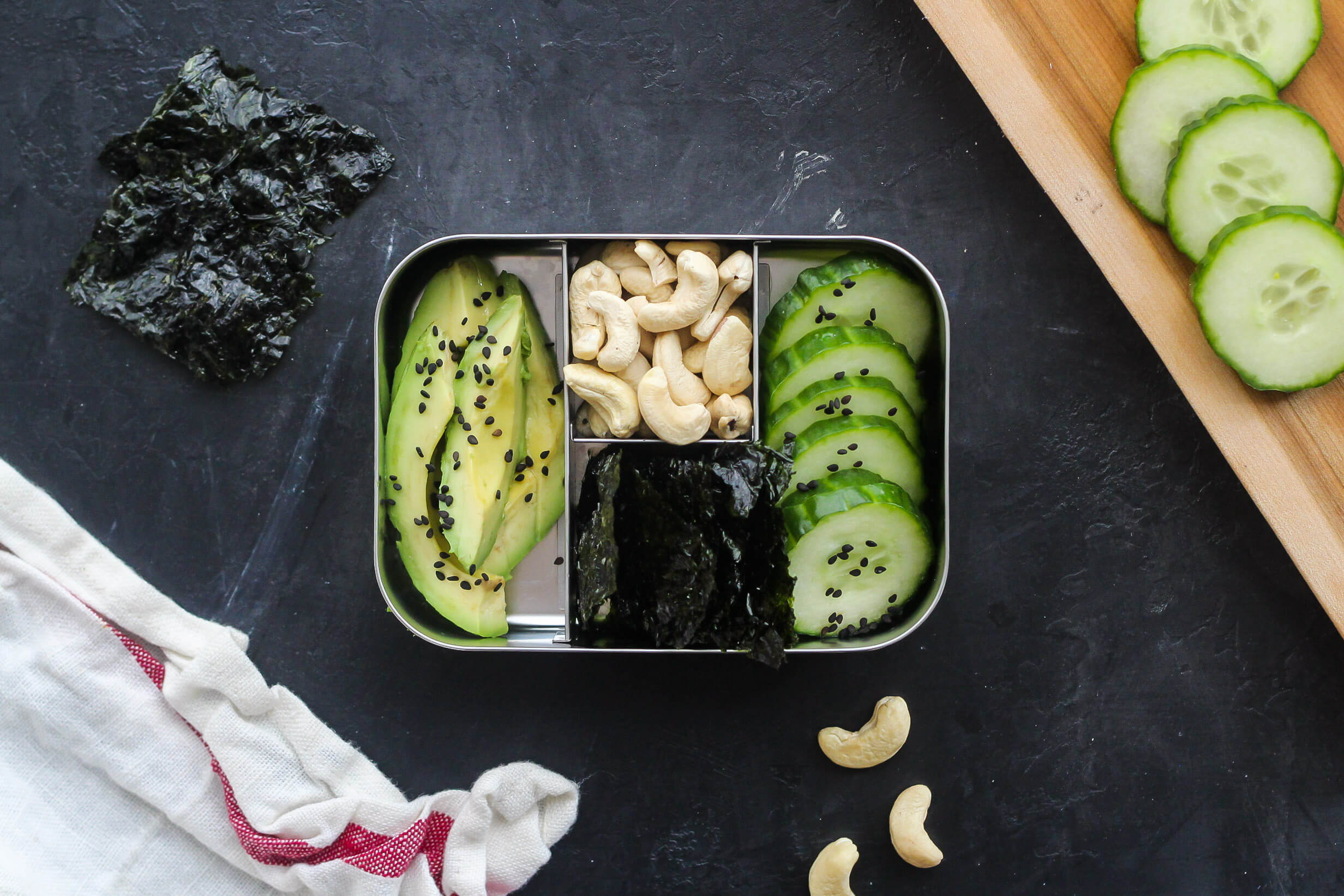20 Family-Friendly Meals Your Clients Will Love: Avocado, Cucumber & Nori Snack Box