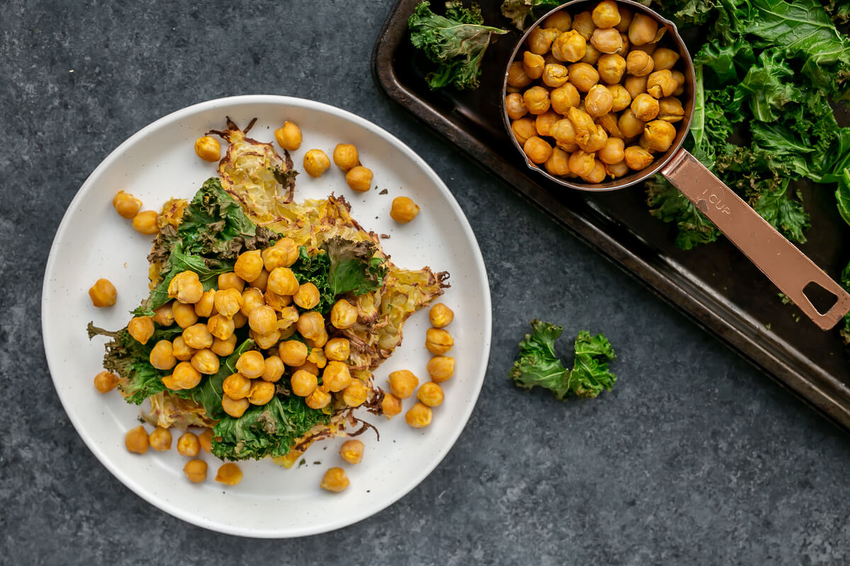20 Low-Fat Oil-Free Meals Your Clients Will Love: Golden Hashbrowns & Chickpeas with Kale