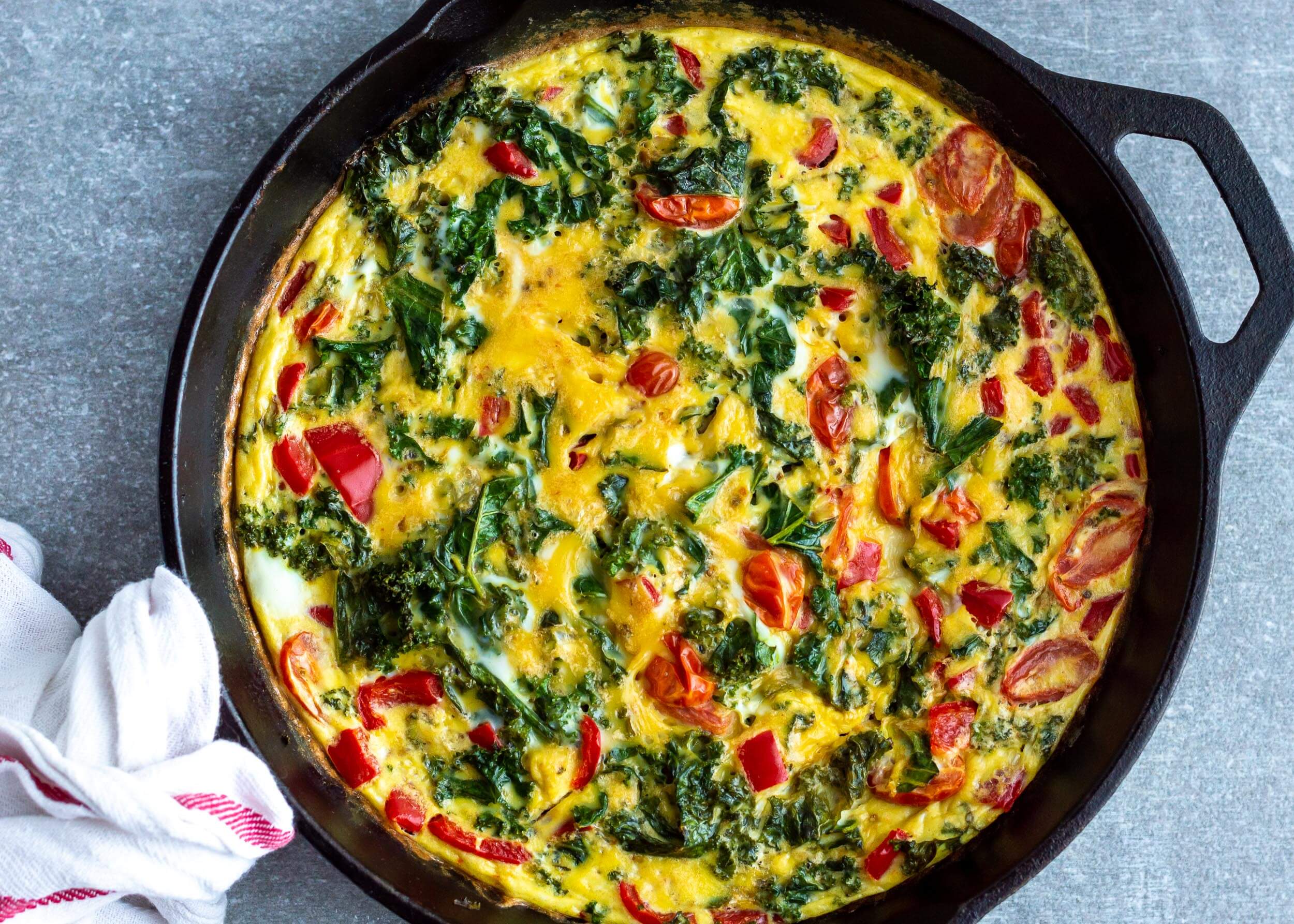 21 One Pan Meal Ideas Your Clients Will Love: Kale & Red Pepper Frittata