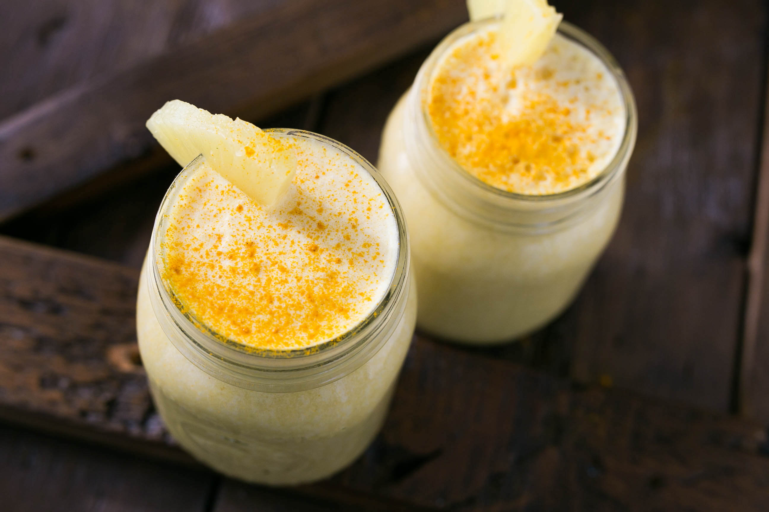 How a Gut Health Expert Meal Plans for Clients: Pineapple Turmeric Smoothie