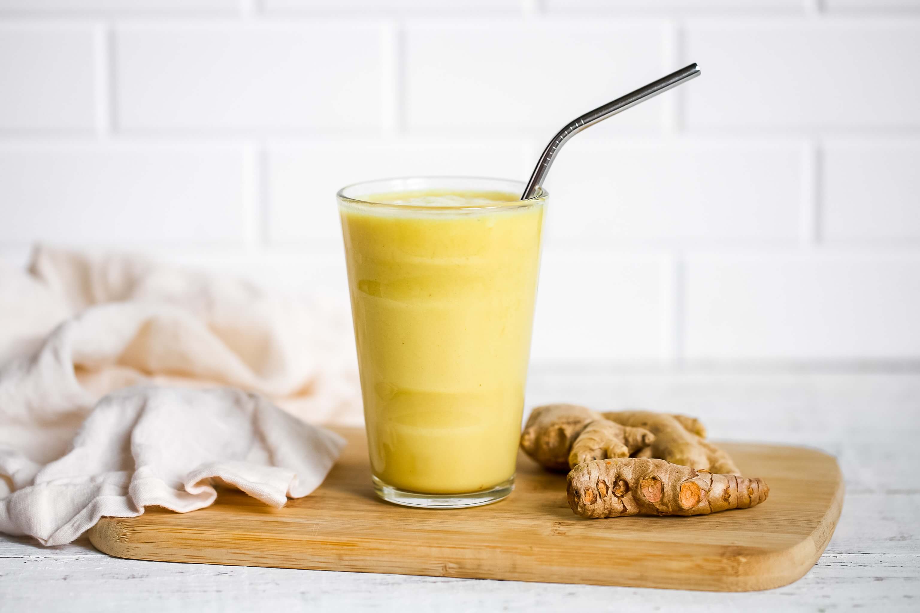 20 Specific Carbohydrate Diet Meals to Help Clients With Inflammatory Bowel Disease: Golden Smoothie
