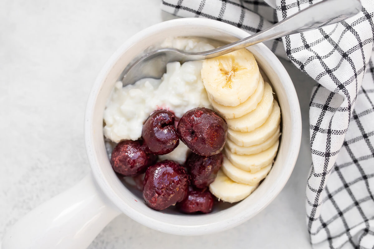 20 Meals to Help Clients Manage Gastroesophageal Reflux Disease (GERD):Cherries, Banana & Cottage Cheese