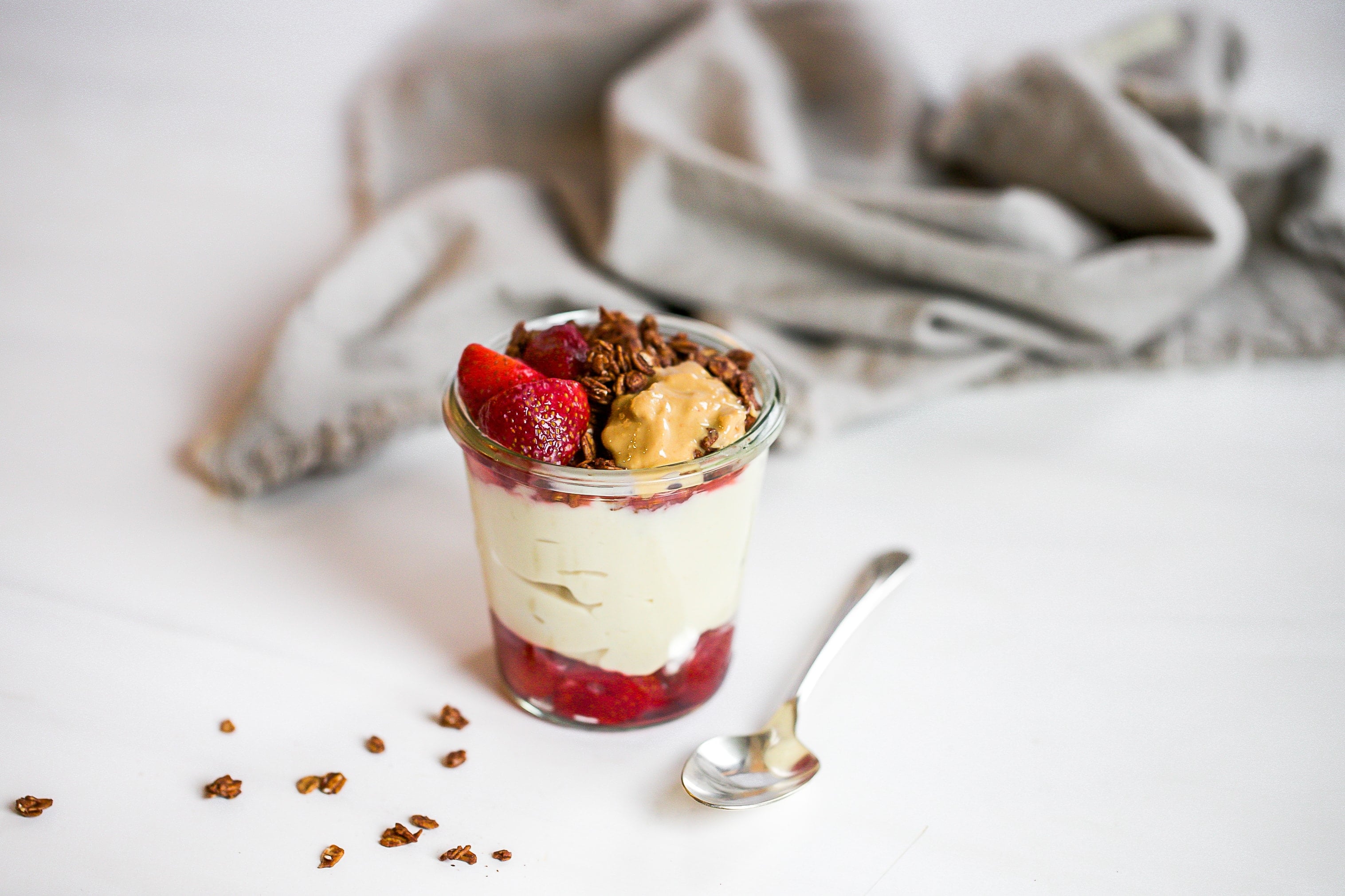 20 Meals Your Postnatal Clients Will Love: Vanilla Protein Yogurt Parfait
