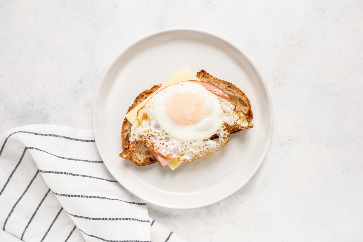 20 Meals Your Postnatal Clients Will Love: Ham & Cheese Toast
