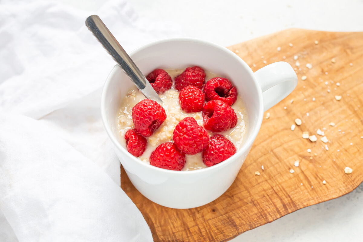 20 Meals Ideas for Kid-Friendly Meal Plans: Oatmeal with Raspberries