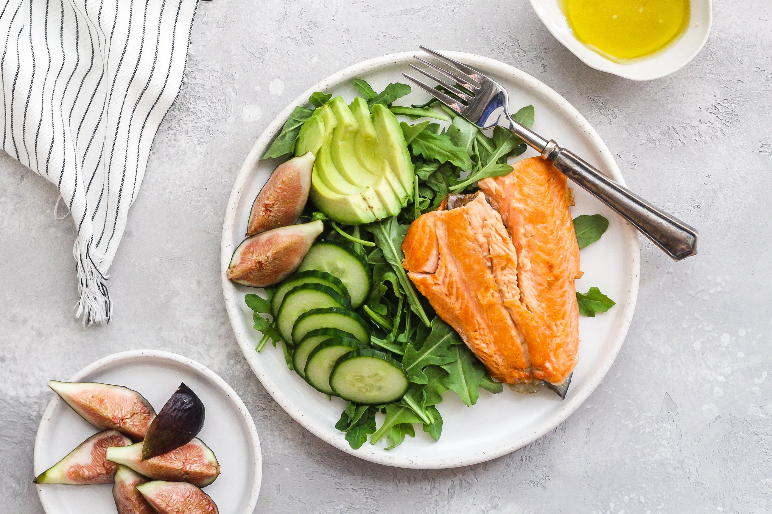 20 Meals Your Postnatal Clients Will Love: Arugula Salad with Salmon
