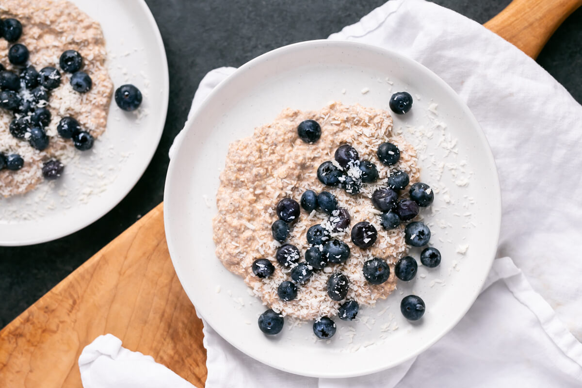 20 Meal Ideas to Help Clients Manage Arthritis: Blueberry Coconut Kefir Oatmeal