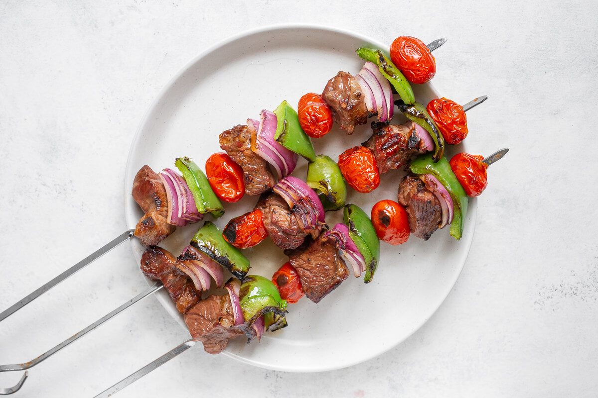20 Meal Ideas Your Clients Can Grill This Summer: Steak & Veggie Kabobs